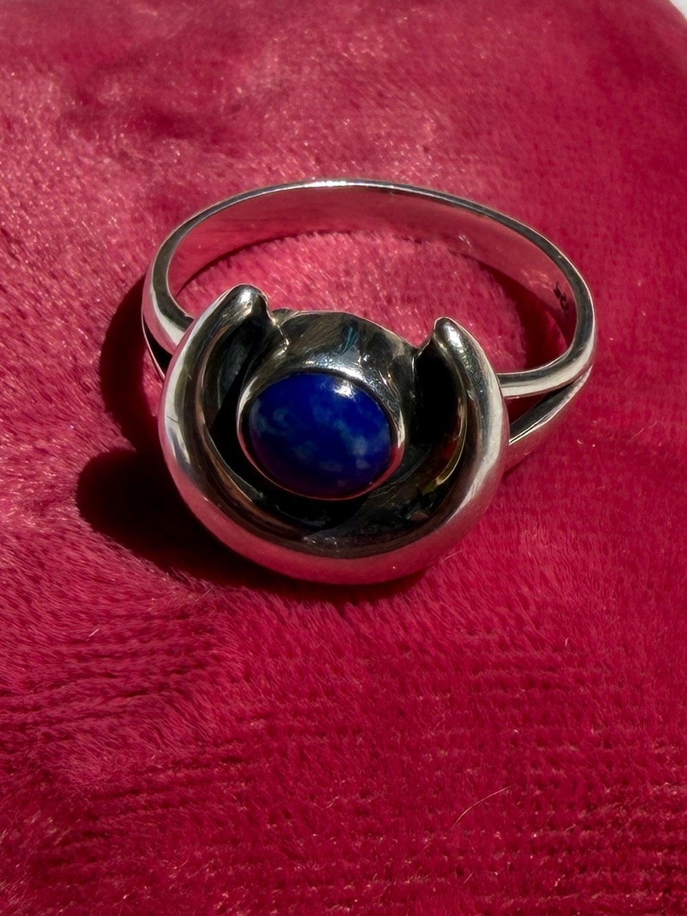Sterling Silver & Lapis Lazuli Ring